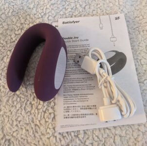 Click to view full screen Satisfyer Double Fun - Vibrador de Casal com Controle Remoto e Controle via APP photo review