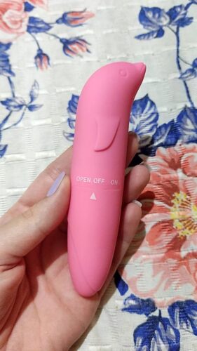 Click to view full screen Vibrador Ponto G em Formato de Golfinho - Toque Aveludado photo review